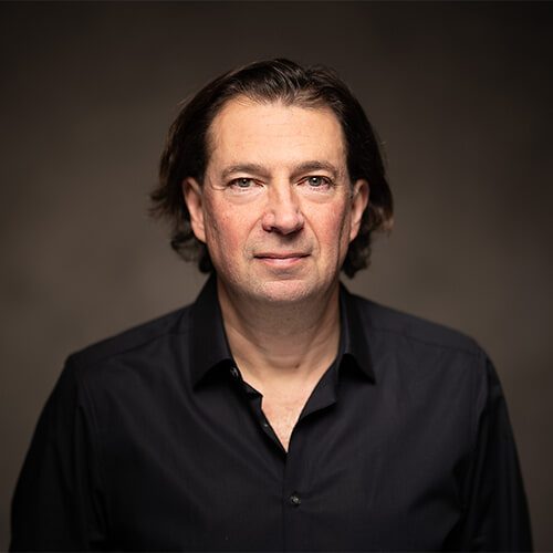Steve Ayan